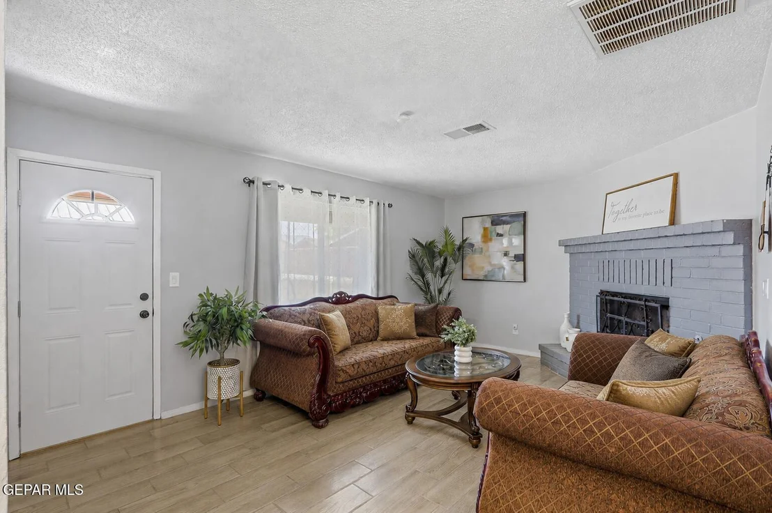 Photo of 10816 OPALSTONE Street