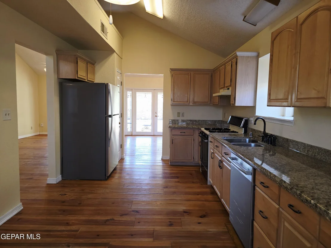 Photo of 8612 Centennial Drive