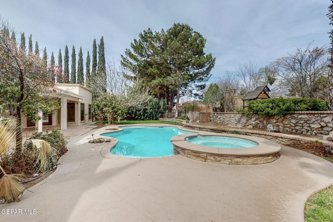 Photo of 633 WILD WILLOW Drive