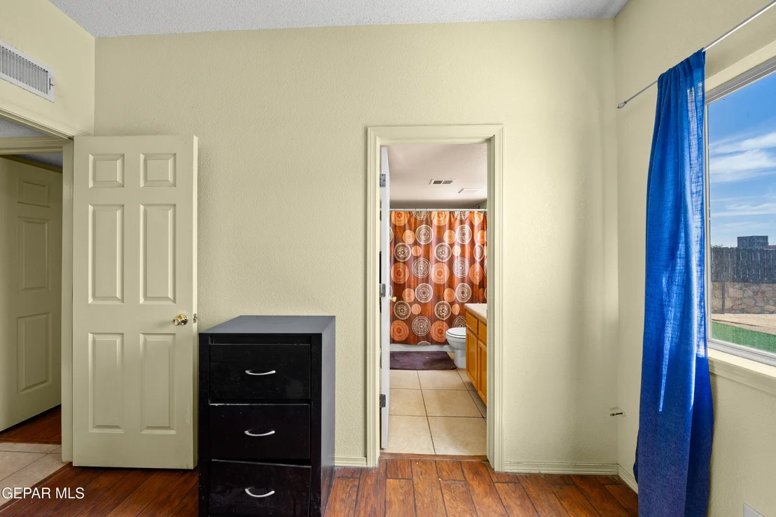 Photo of 11916 AUBURN SANDS Drive