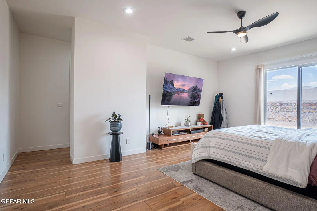 Photo of 316 RIO PINSAQUI Court