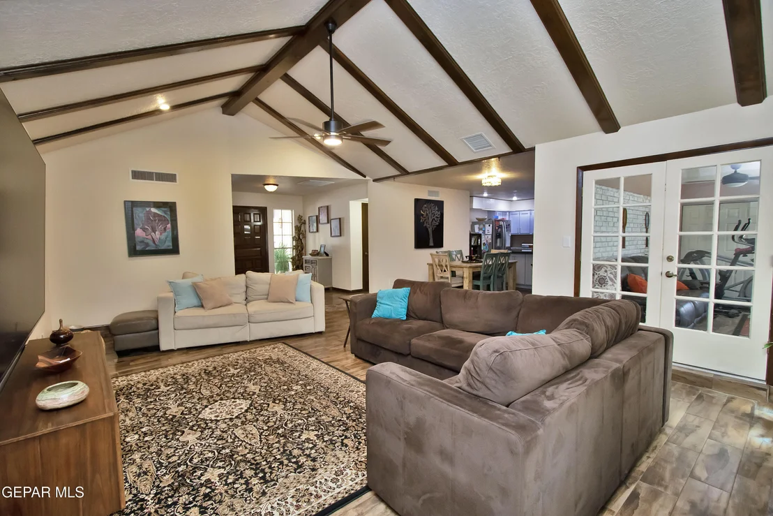 Photo of 516 QUERETARO Drive