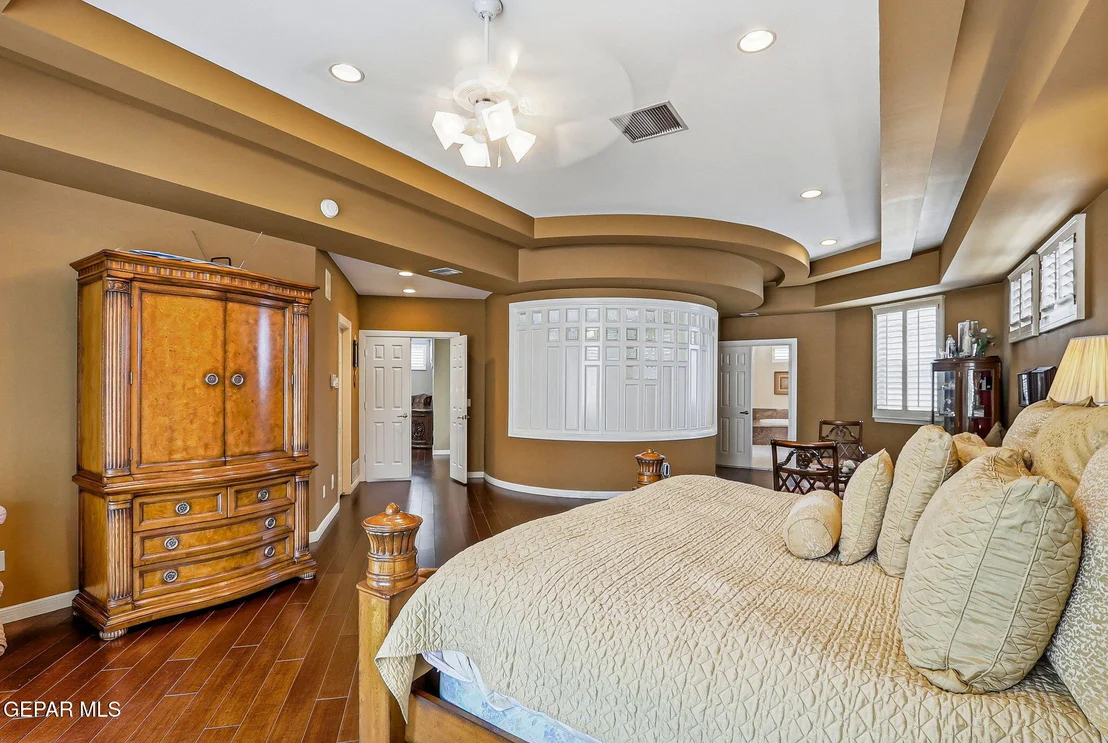 Photo of 5806 DIAMOND POINT Circle