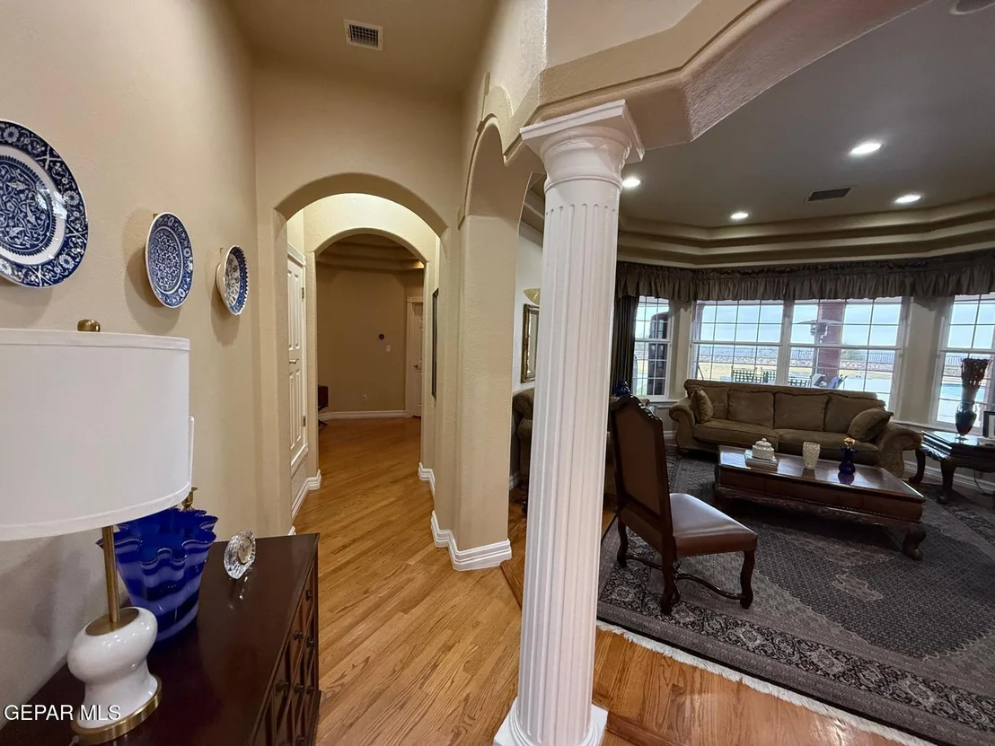 Photo of 5433 Cactus Hill Drive