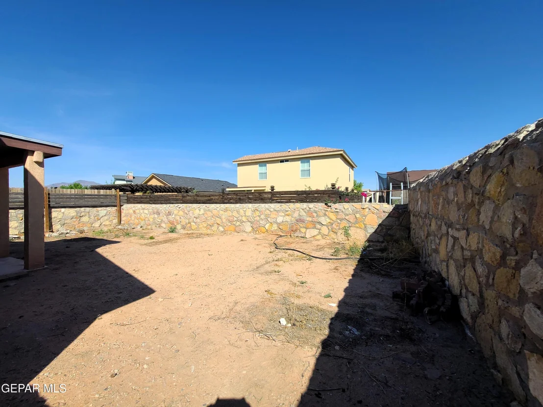 Photo of 11661 OCHRE BLUFF Lane