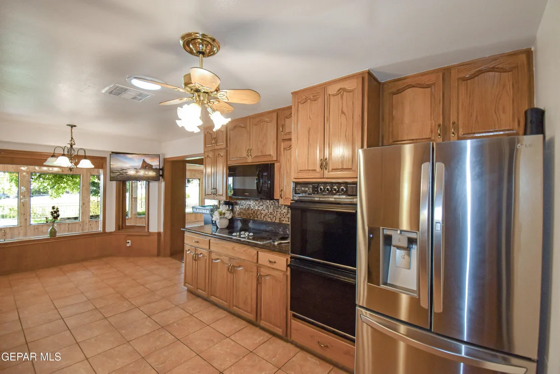 Photo of 849 River Oaks Drive