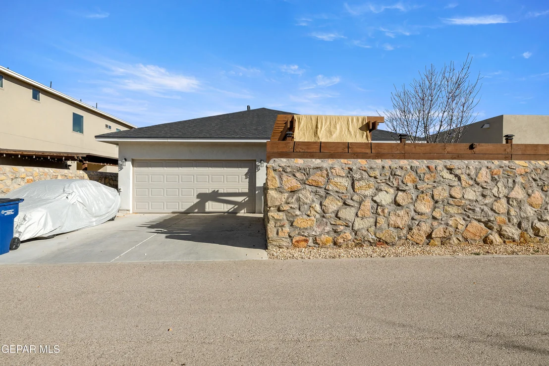 Photo of 6541 TOIVOA Place