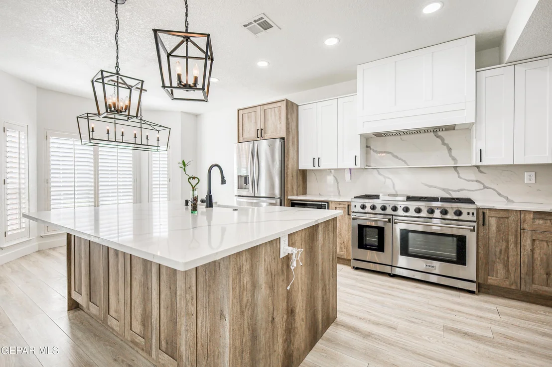Photo of 918 Bellacumbre Drive