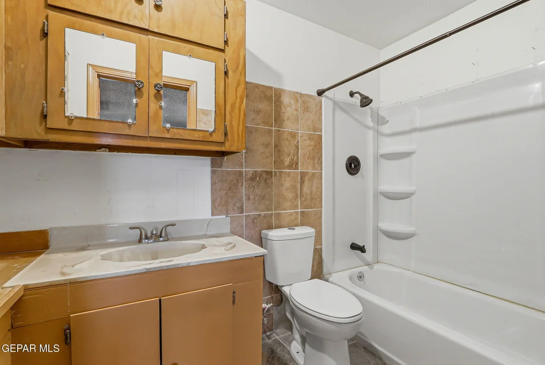 Photo of 762 DELHI Drive