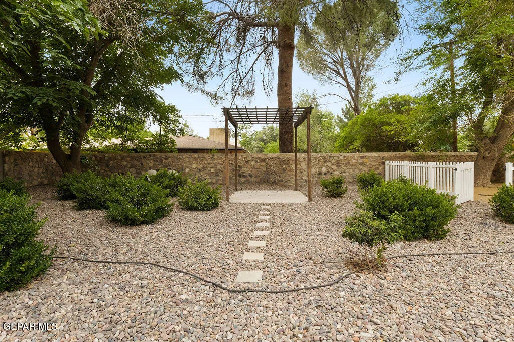 Photo of 5010 COLUMBINE Street