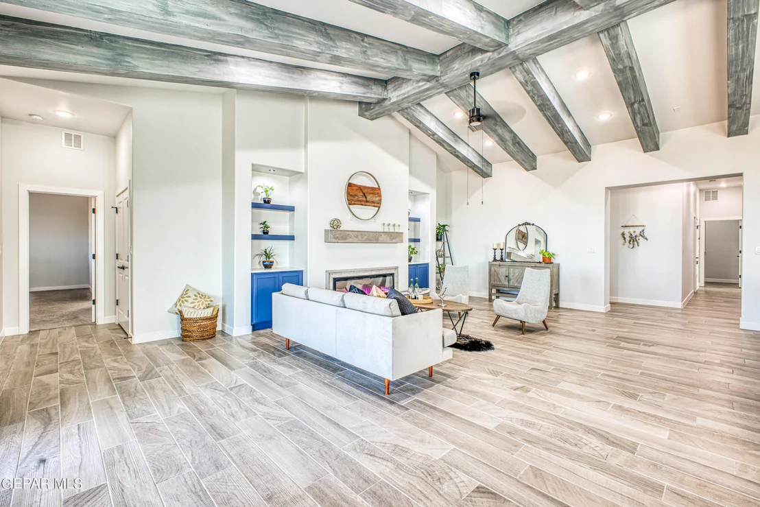 Photo of 309 Blue Valley