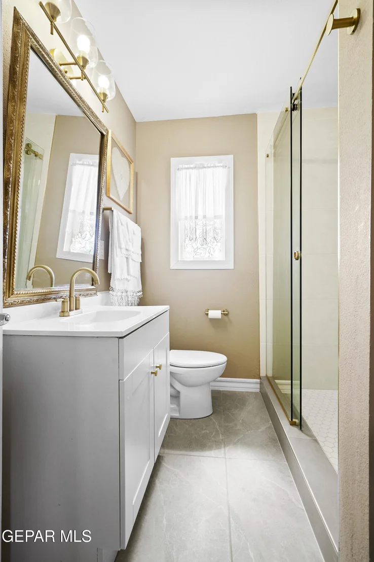 Photo of 1109 WHITAKER Lane