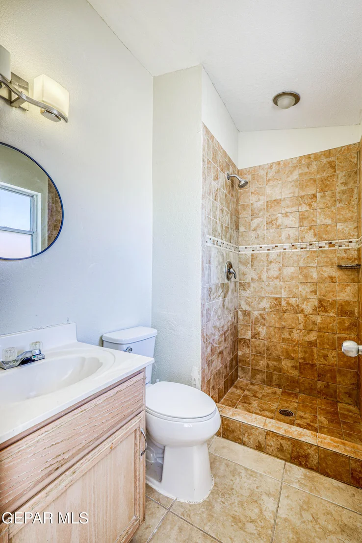 Photo of 665 Orchid Drive