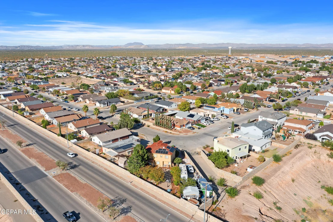 Photo of 693 DESERT SAGE Drive