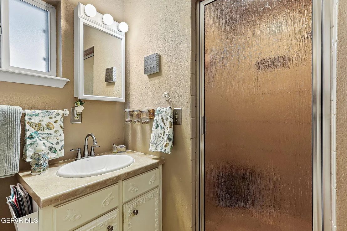 Photo of 136 LAURA GALE Drive