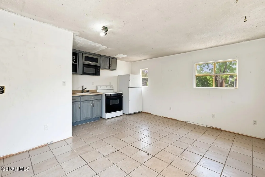 Photo of 8109 Doniphan Drive