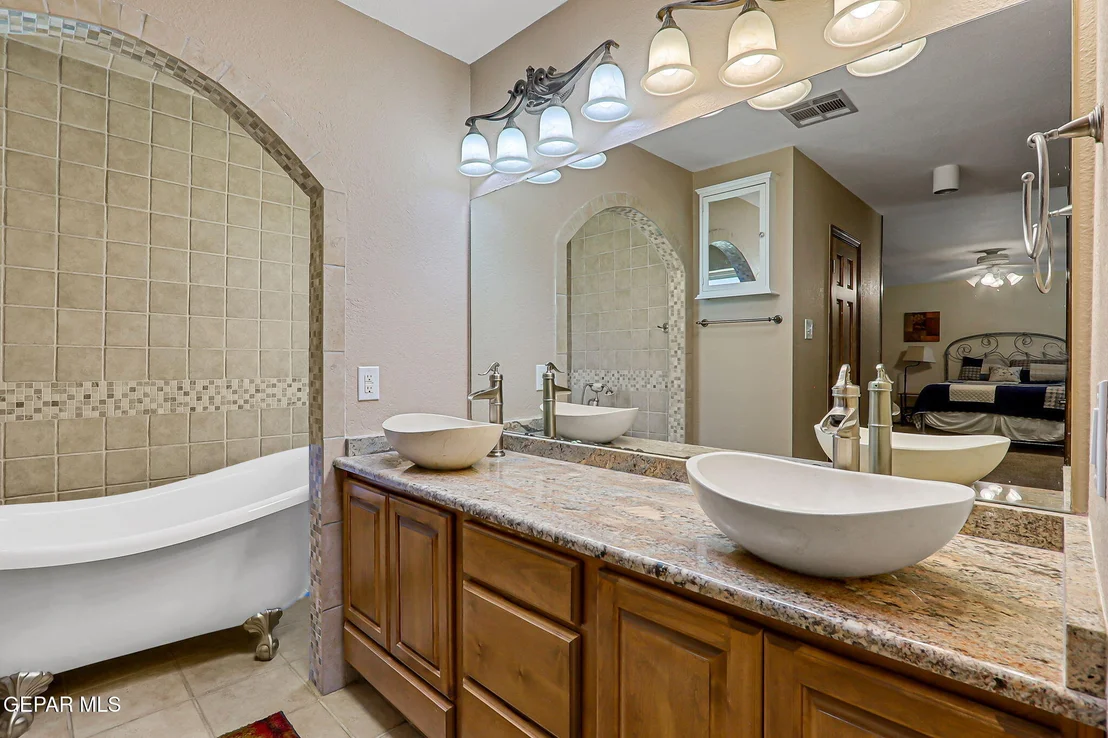 Photo of 713 LIVE OAK Drive