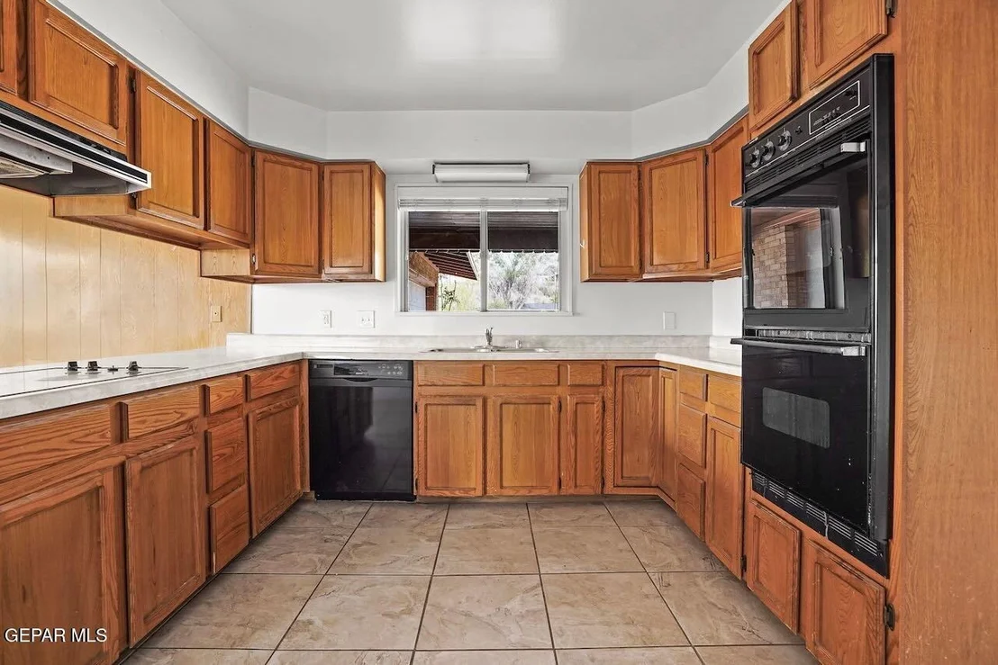 Photo of 4208 HAMPSHIRE Lane