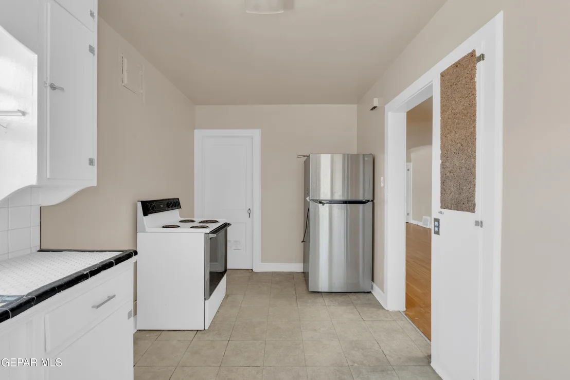 Photo of 412 E BALTIMORE Drive