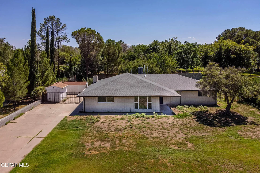 Photo of 730 MONTCLAIR Drive