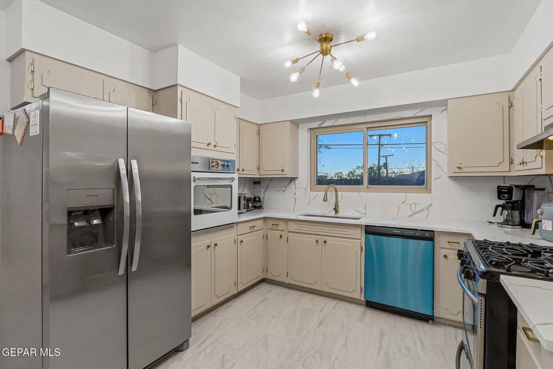 Photo of 4000 BANCROFT Drive
