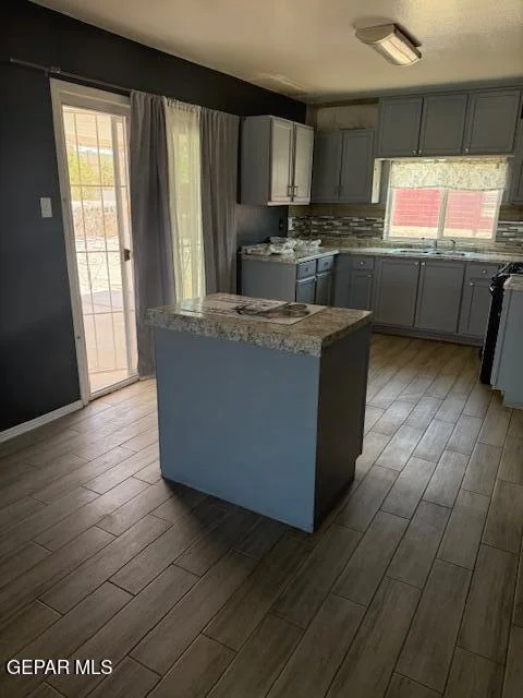 Photo of 8141 Callison Road