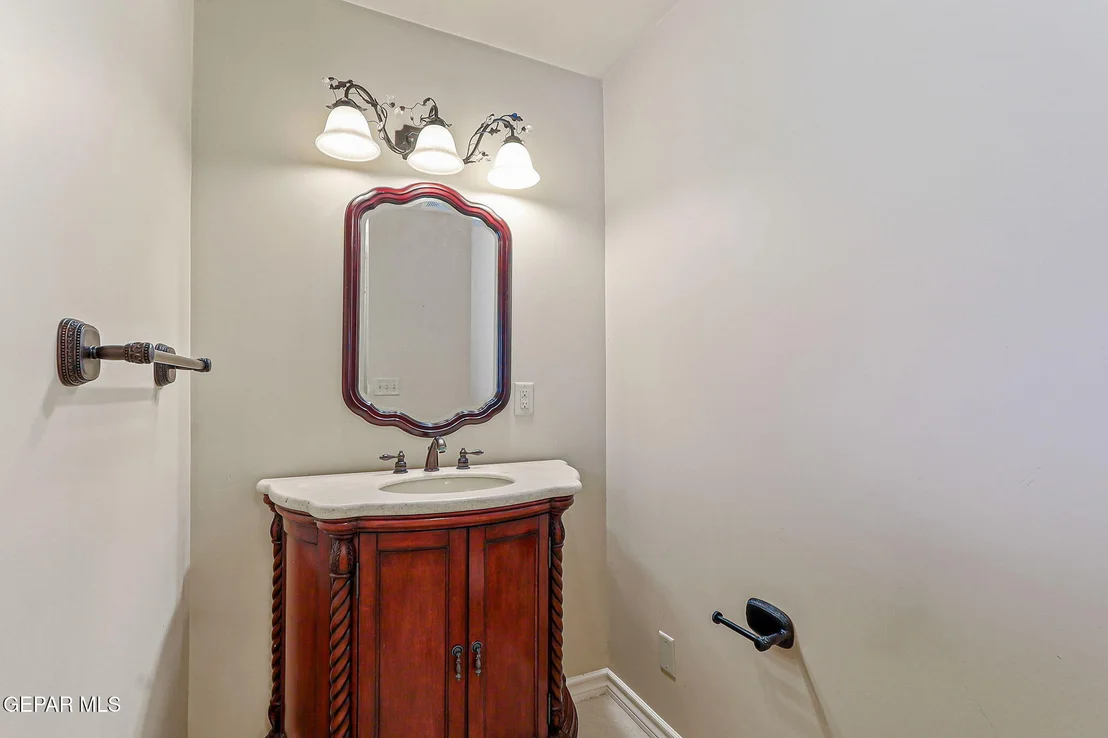 Photo of 3934 Emory rd Road