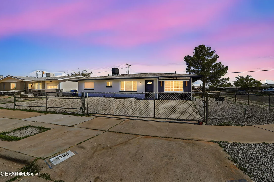 Photo of 5700 Lexington Road