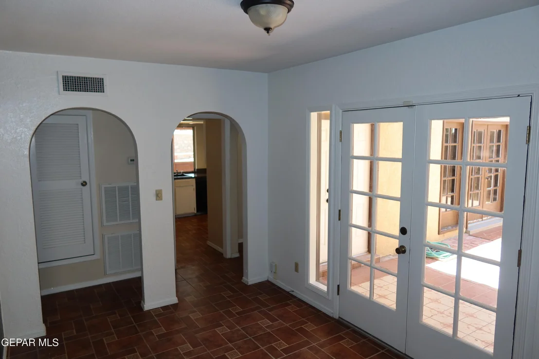 Photo of 836 DE LEON Drive