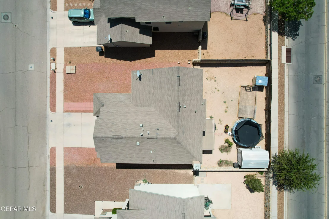 Photo of 13261 Walker Post Avenue