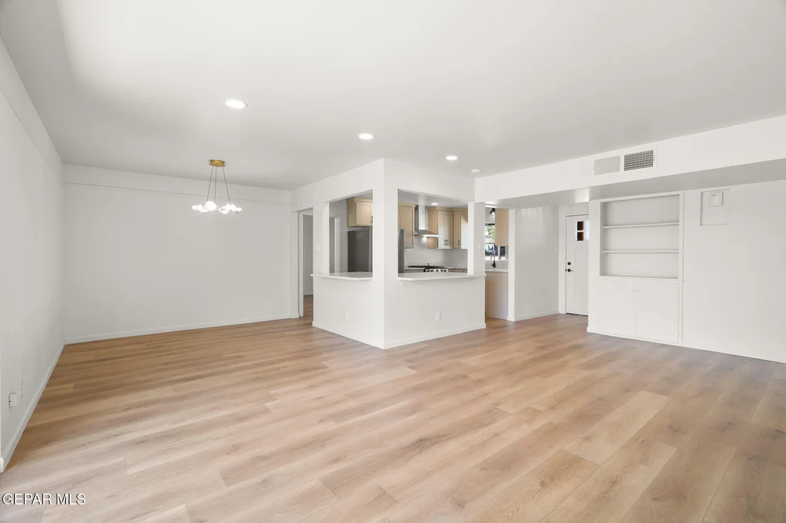 Photo of 4318 Larchmont Drive