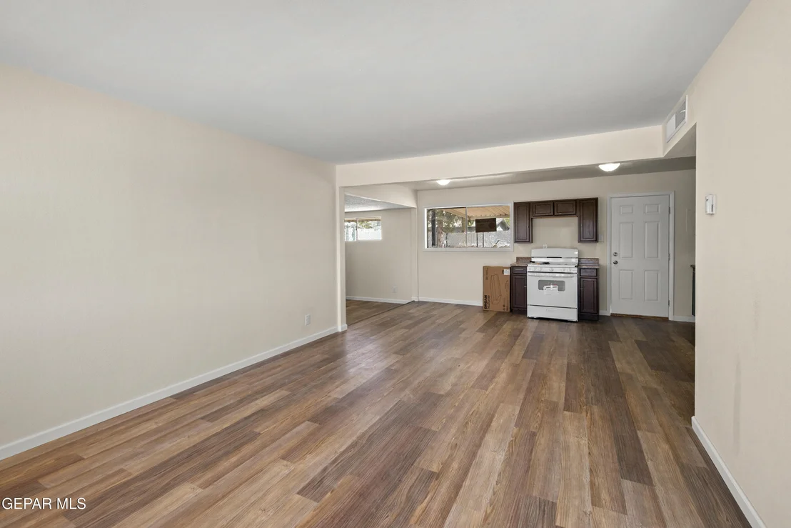 Photo of 9220 RALEIGH Drive