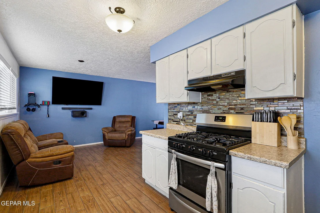 Photo of 4860 Winthrop Drive