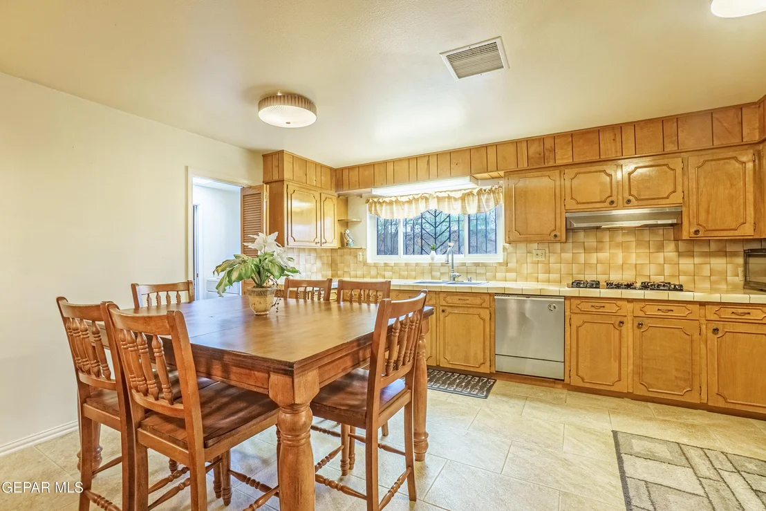 Photo of 8711 GALENA Drive