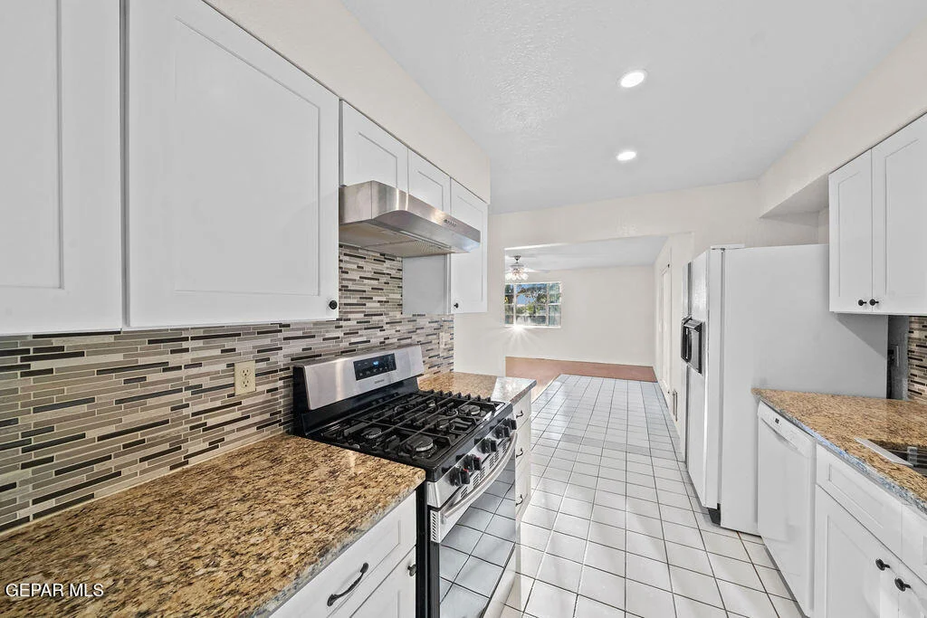 Photo of 220 PYRITE Drive