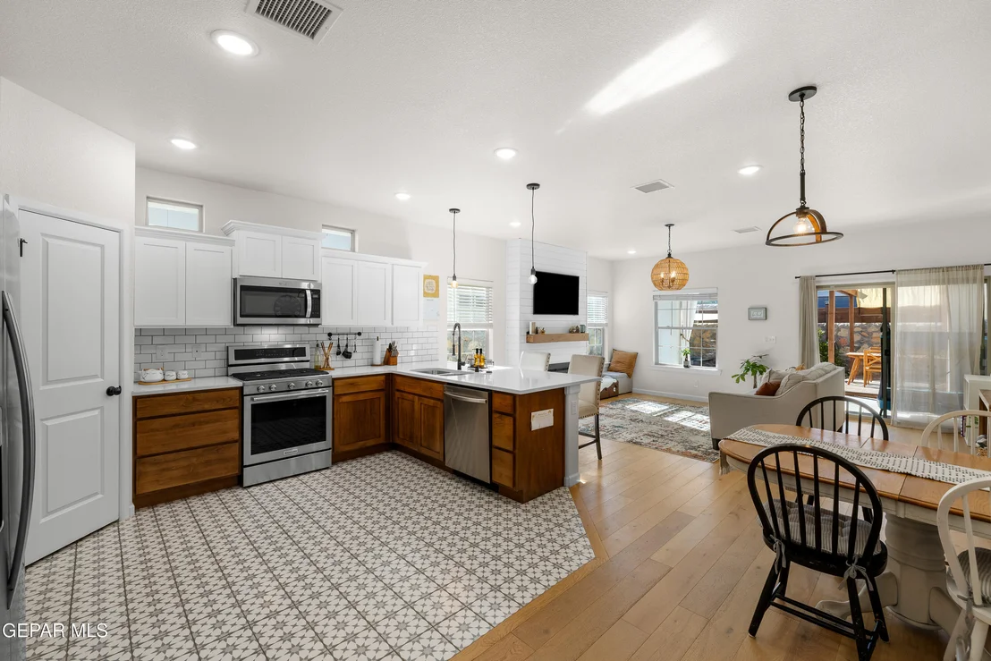 Photo of 6541 TOIVOA Place