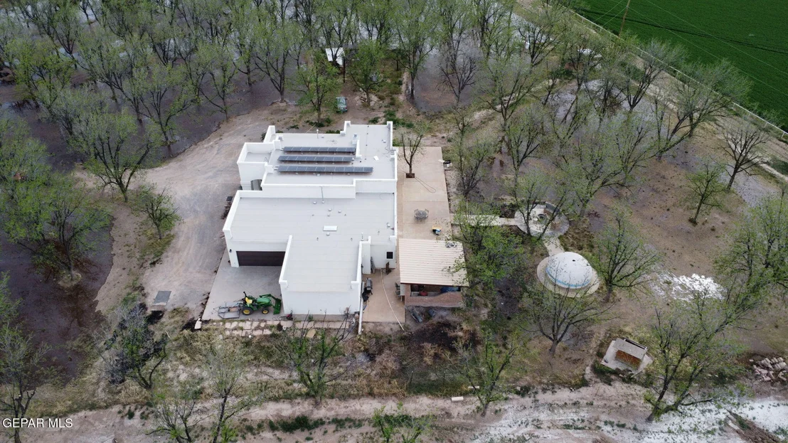 Photo of 617 WALLACE Road