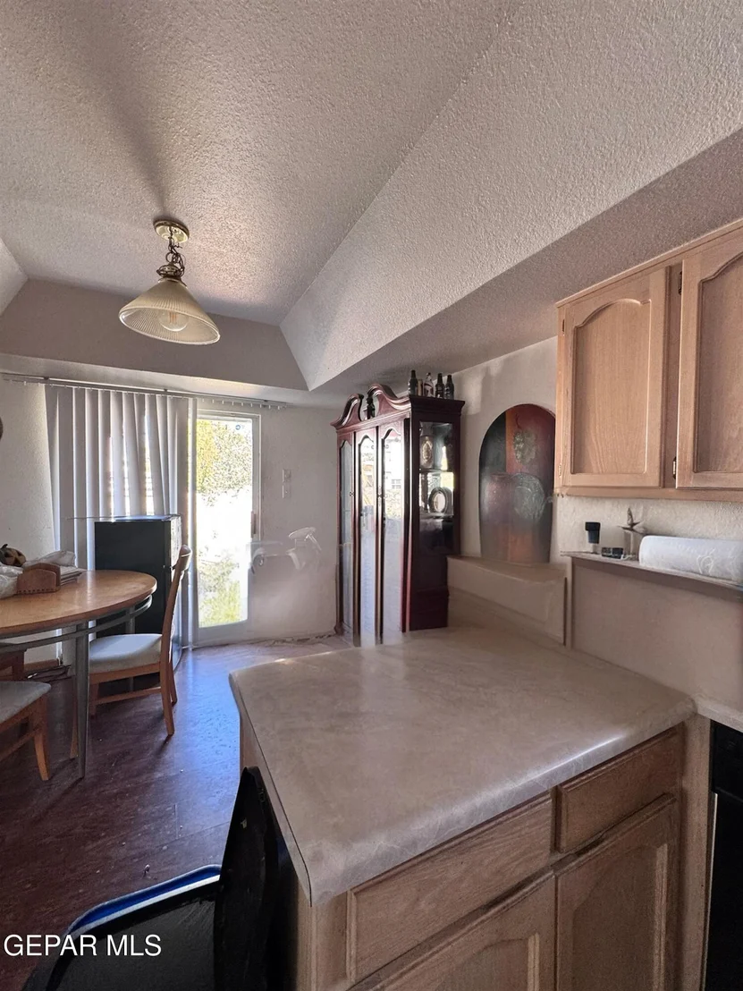 Photo of 7119 Oval Rock Drive