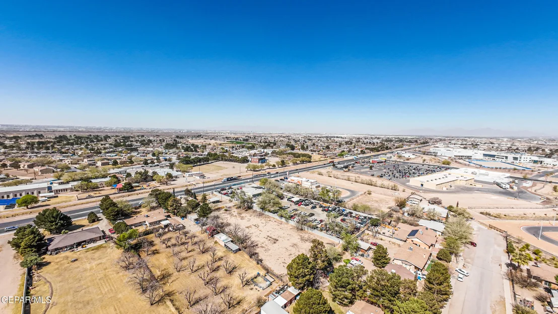 Photo of 10409 Alameda Avenue
