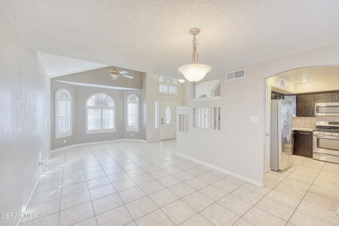 Photo of 409 EMERALD BLUFF Drive