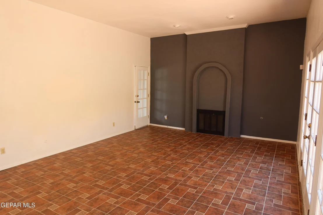 Photo of 836 DE LEON Drive
