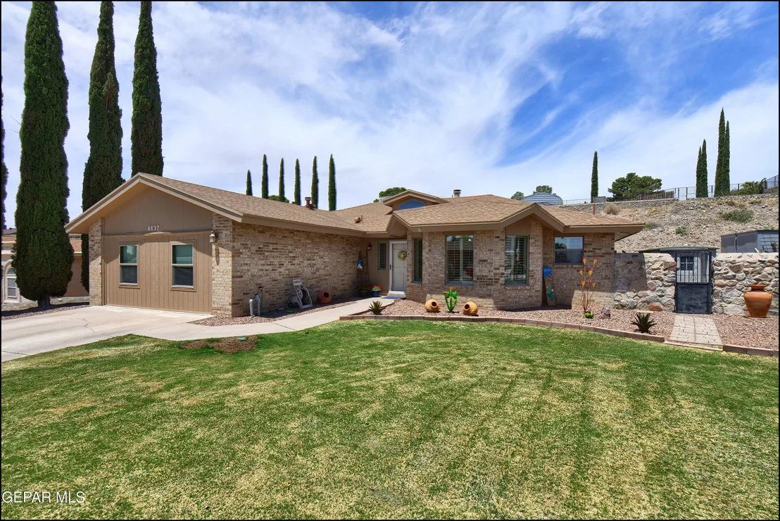 Photo of 6827 AMPOSTA Drive