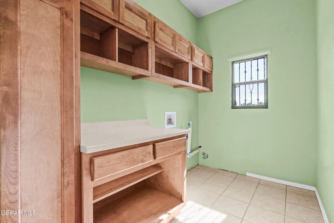 Photo of 300 RUFFIAN Way