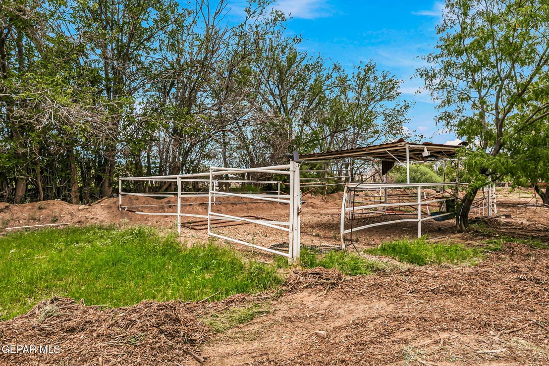 Photo of 4015 EMORY Road