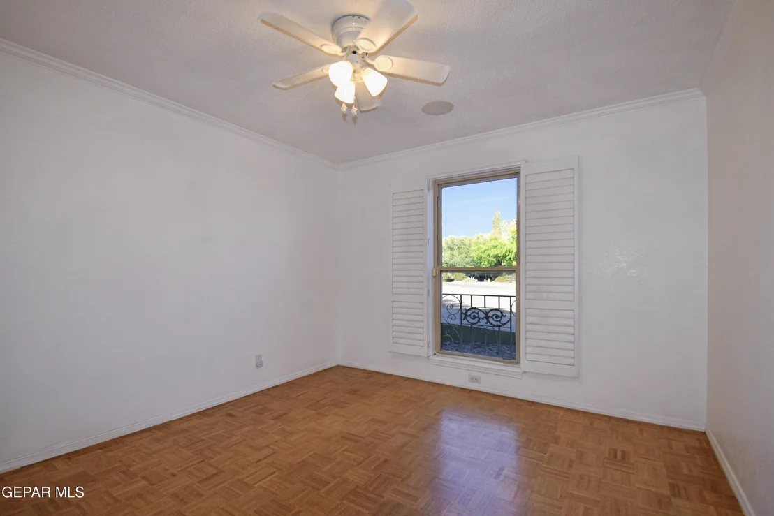Photo of 849 River Oaks Drive