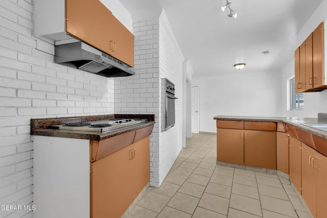Photo of 6033 Isabella Drive