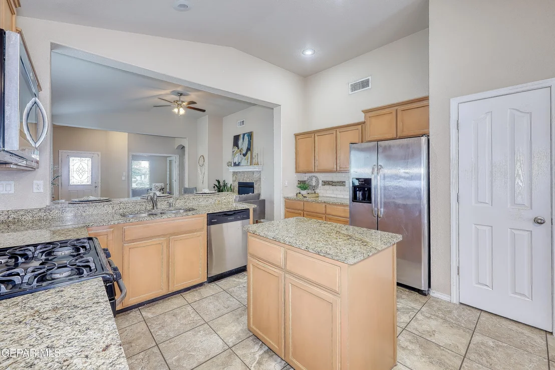 Photo of 14632 LIPIZZAN Court