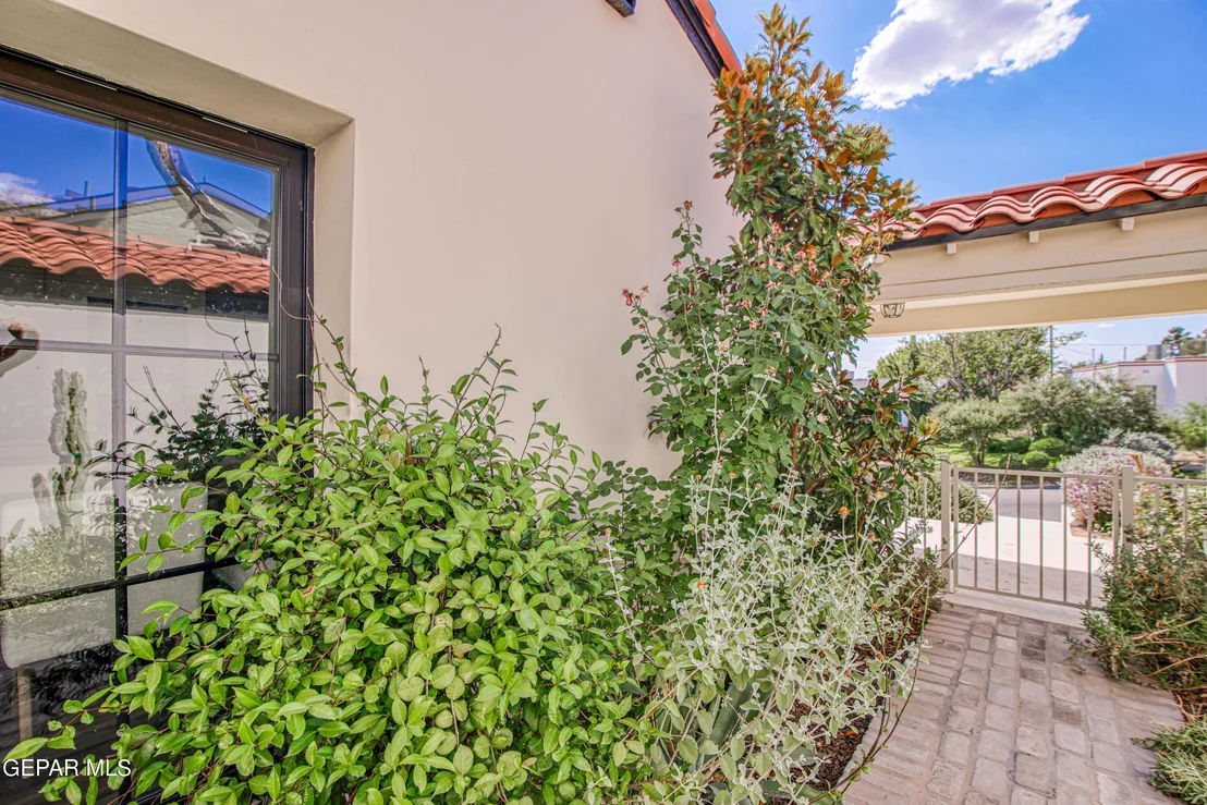 Photo of 1206 STOCKWELL Lane