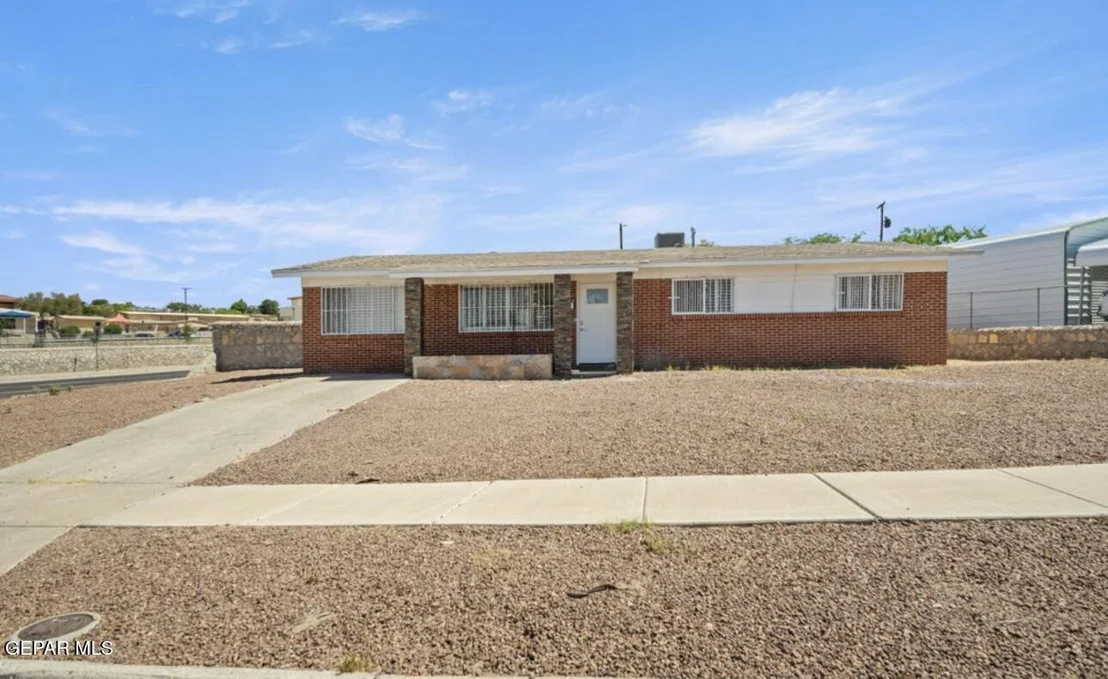 Photo of 10101 CHINABERRY Drive
