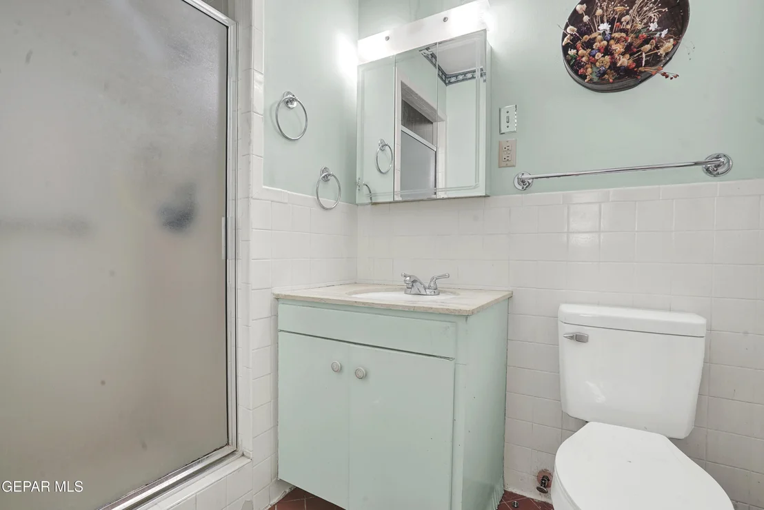 Photo of 228 MOONGLOW Drive